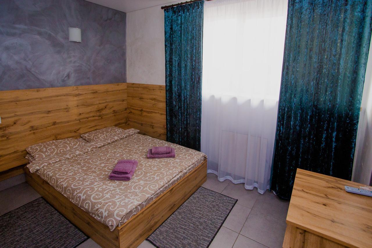 Ok Hotel Rivne Exteriér fotografie