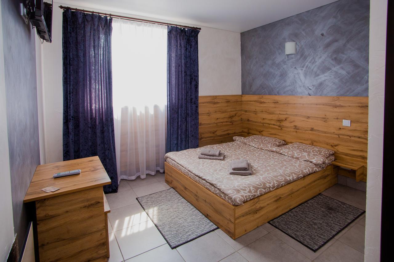 Ok Hotel Rivne Exteriér fotografie